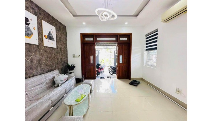 Bán nhà HXH gần chợ Cây Xoài , 4x13m, 52m2 , 3 tầng , không QH